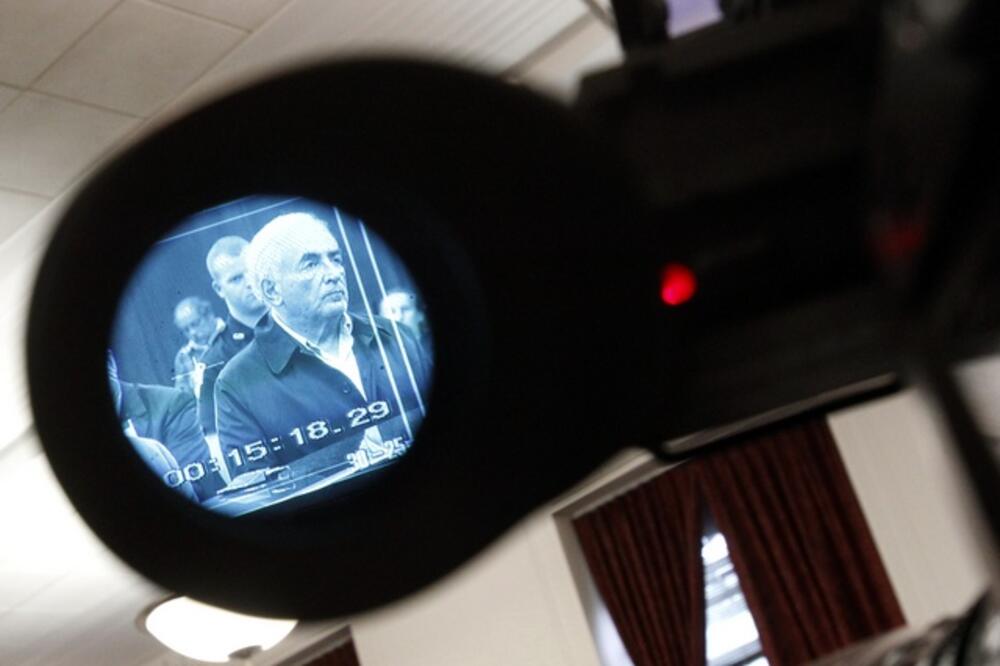 Štros-Kan, Foto: Rojters