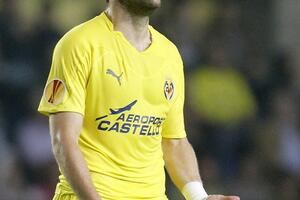 Mančester siti se uključio u trku za Rosija