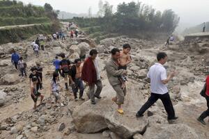 U poplavama u Kini poginule 94 osobe