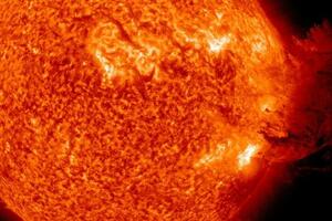 NASA: Uočena masivna erupcija na Suncu