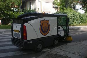 Novi čistač tivatskih ulica ima motor od 3.000 kubika