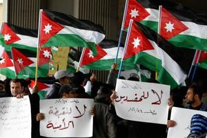 U Jordanu više hiljada ljudi traži ostavku premijera