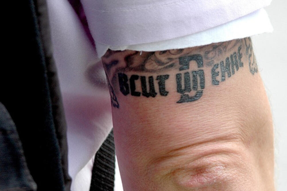 Krv i čast tetovaža, Foto: Flickr