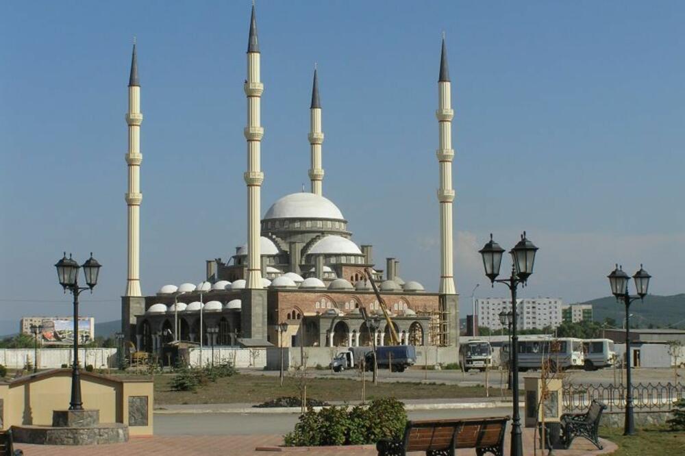 Džamija u groznom, Foto: Artem Rusakovič