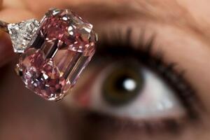 Rijedak dijamant prodat za 10,8 miliona dolara