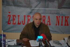 Iz Željezare želi da ode 979 metalurga