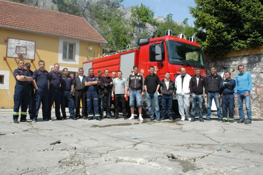 Nikšićki vatrogasci, Foto: Ivan Petrušić