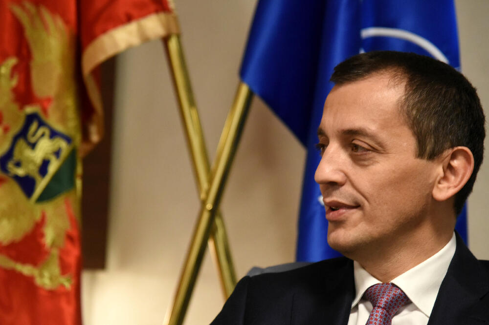 Ministar odbrane Predrag Bošković, Foto: Boris Pejović