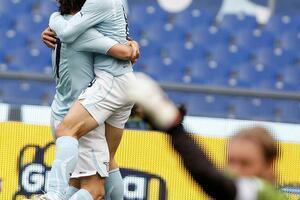 Fešta u Milanu, Lacio pobijedio Đenovu