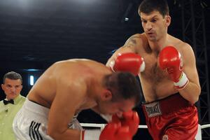 Sjekloća sedmi na WBC listi