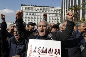 Sukobi demonstranata sa policijom tokom marša u Atini