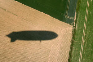 Prazan cepelin preletio Hrvatsku, BiH i Srbiju, sada je u Crnoj...