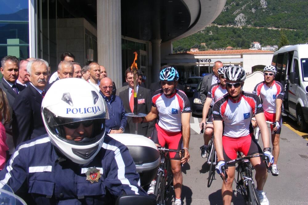 Baklja, Foto: Vuk Lajović