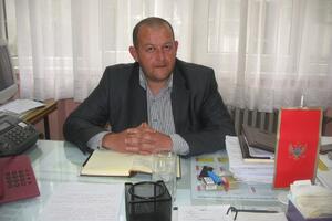 Direktor škole "Luka Simonović" Vuko Nikolić podnio ostavku