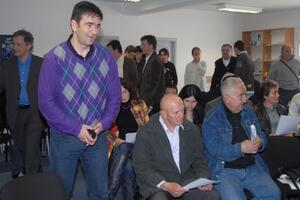 Pokret za promjene duguje 123.858 eura