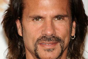 Peti brak Lorensa Lamasa