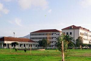 Luka Bar nakon restitucije ostaje bez upravne zgrade?