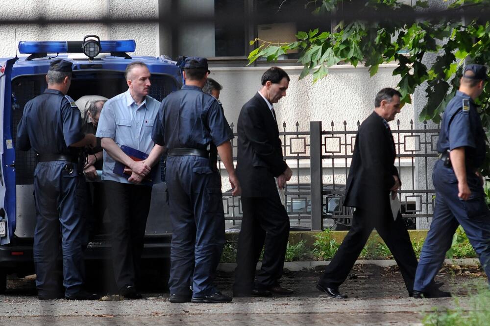 privođenje, Foto: Luka Zeković