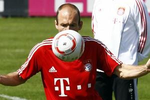 Roben hoće pojačanja