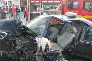 Dvije osobe povrijeđene u udesu kod Ulcinja