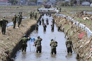 U Japanu počela masovna operacija potrage za nestalima