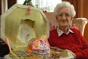 Gospođa Tarner (88) čuvala uskršnje jaje 52 godine