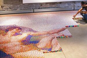 Umjetnici od 12.090 Rubikovih kocaka napravili Mikelanđelovo djelo