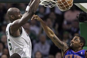 Boston opet na mišiće, Stojaković srušio Portland