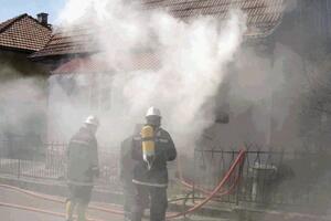 U požaru u Pljevljima izgorjelo pokućstvo Milorada Vemića