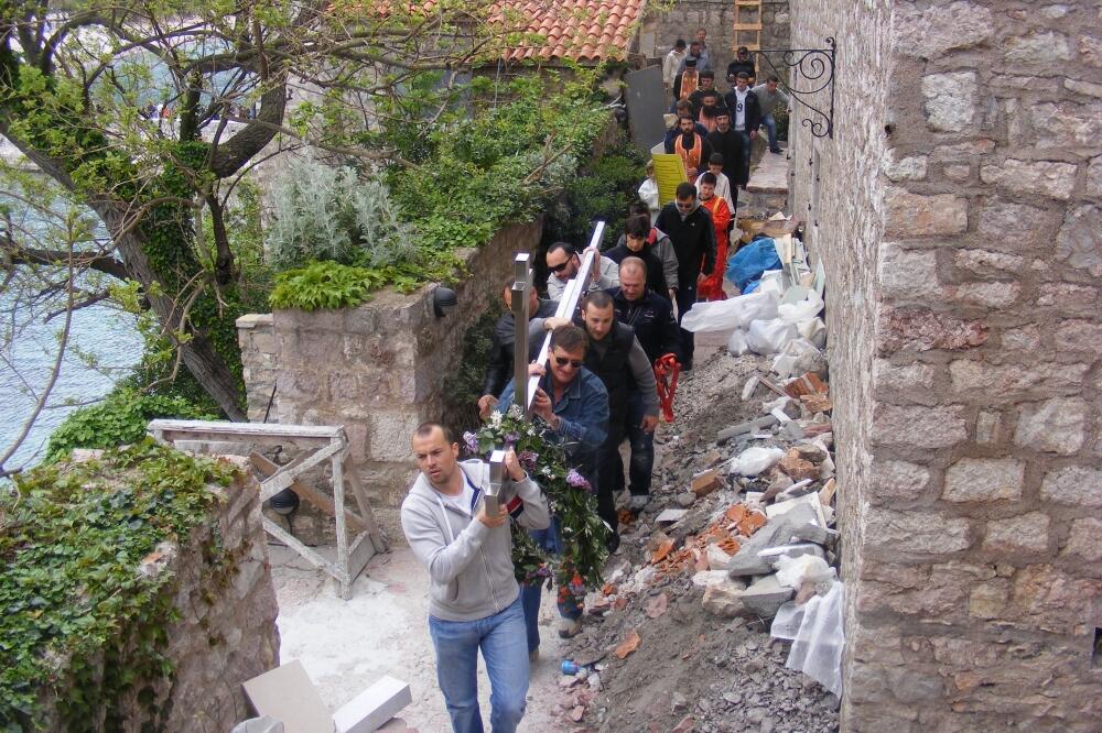 Sveti Stefan, crkva, Foto: Vuk Lajović