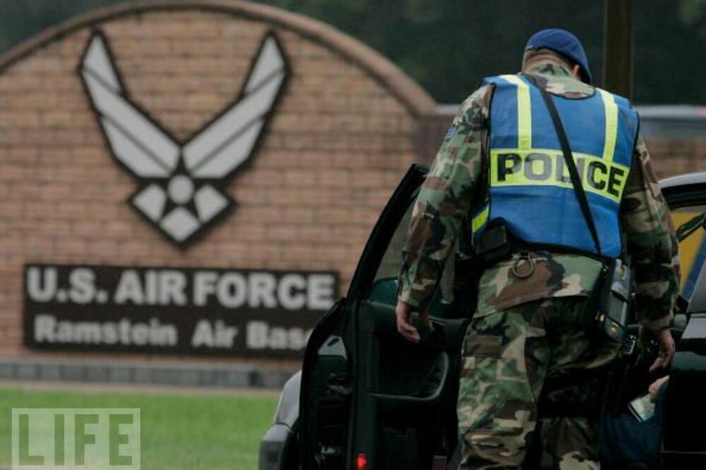 policija, Foto: Life.com