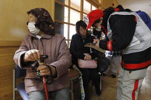 Evakuisanima oko Fukušime 600 miliona dolara odštete