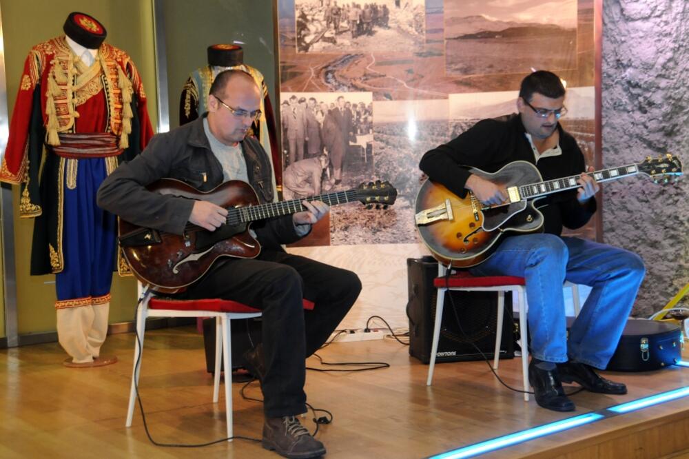 Na drugoj strani, Foto: Zoran Đurić