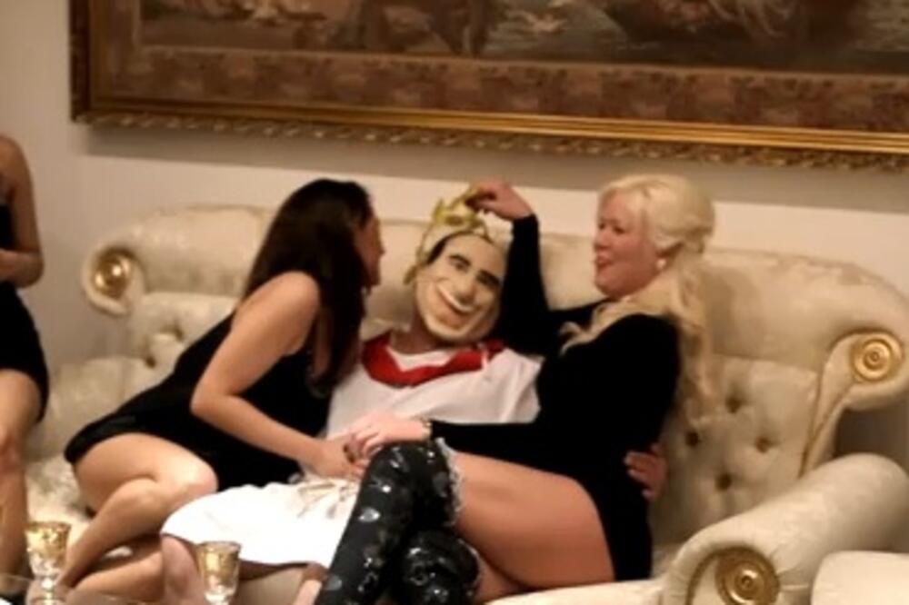 Berluskoni, Foto: Screenshot