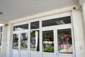 Veliki brat u tri podgoričke srednje škole u režiji direktora