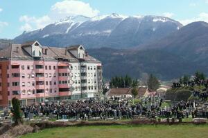 Sahranjen Dragan Savić