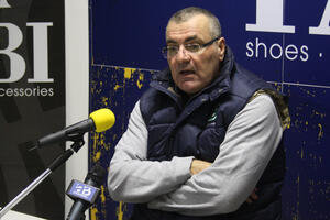 Repeša na klupi reprezentacije Poljske