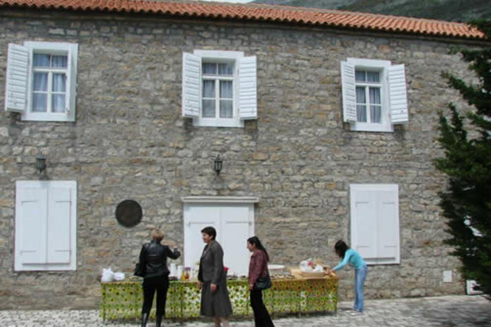 spomen dom, rezevici, Foto: Butua.com