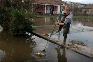 Nakon decembarskih poplava stiže nova pomoć za ugrožene porodice