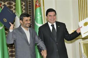Ahmadinedžad poklonio avion predsjedniku Turkmenistana