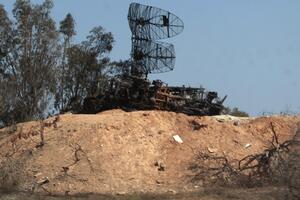 Pogođen vojni radarski centar u predgrađu Tripolija