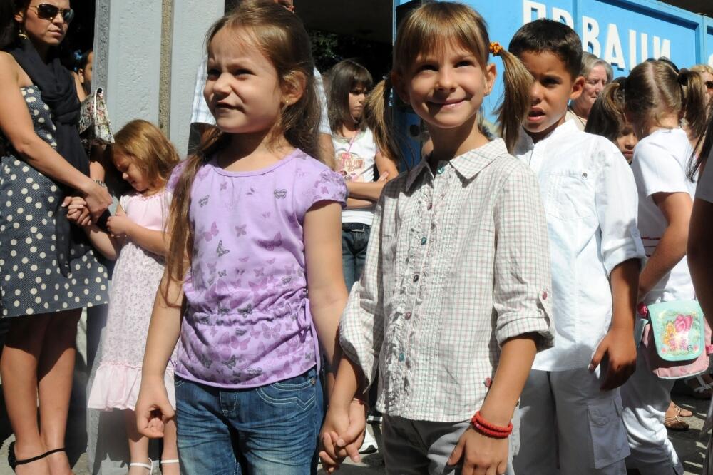 đaci prvaci, Foto: Arhiva "Vijesti"