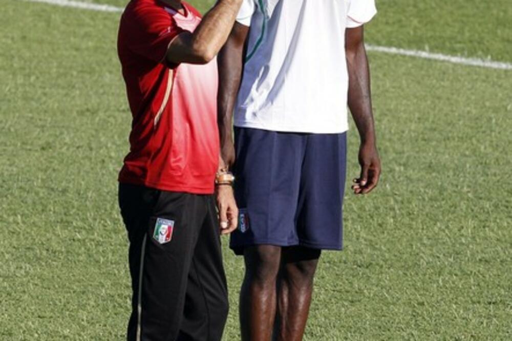 Prandeli i Baloteli, Foto: Reuters