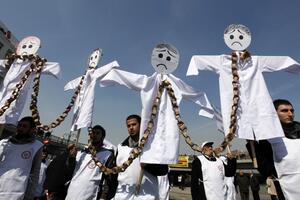 Više od 10.000 ljekara na ulicama Ankare