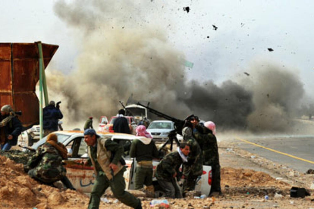 Ras Lanuf borbe, Foto: Guardian
