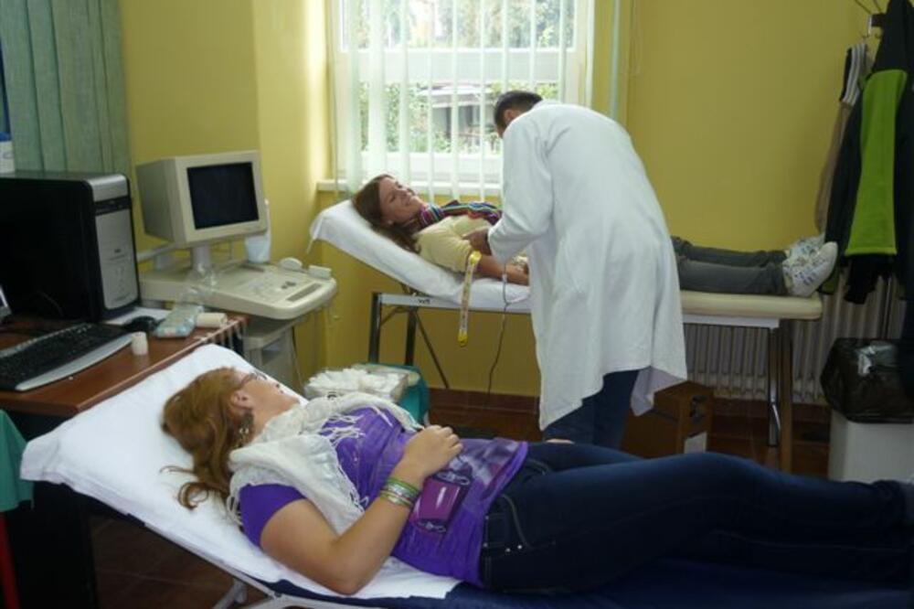davanje krvi, Foto: Arhiva "Vijesti"