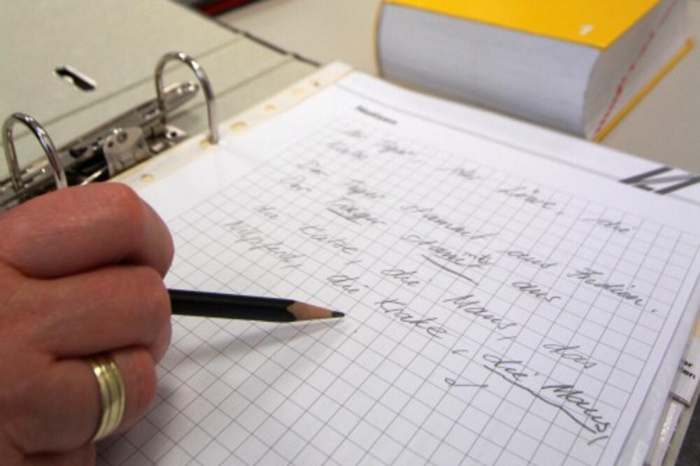 nepismeni, Foto: Noows