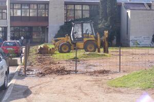 Porodici Pribilović naloženo da do sjutra ukloni ogradu