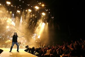 AC/DC objavljuju koncertni album
