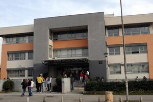 Grupa gimnazijalaca teško pretukla vršnjaka